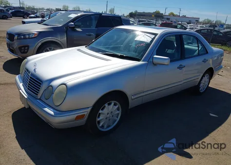 1997 Mercedes-Benz E 320 from USA, damaged, VIN WDBJF55F7VA412400